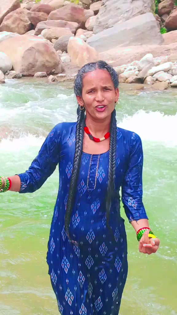 @एक्लि बुहारी ❣️❣️