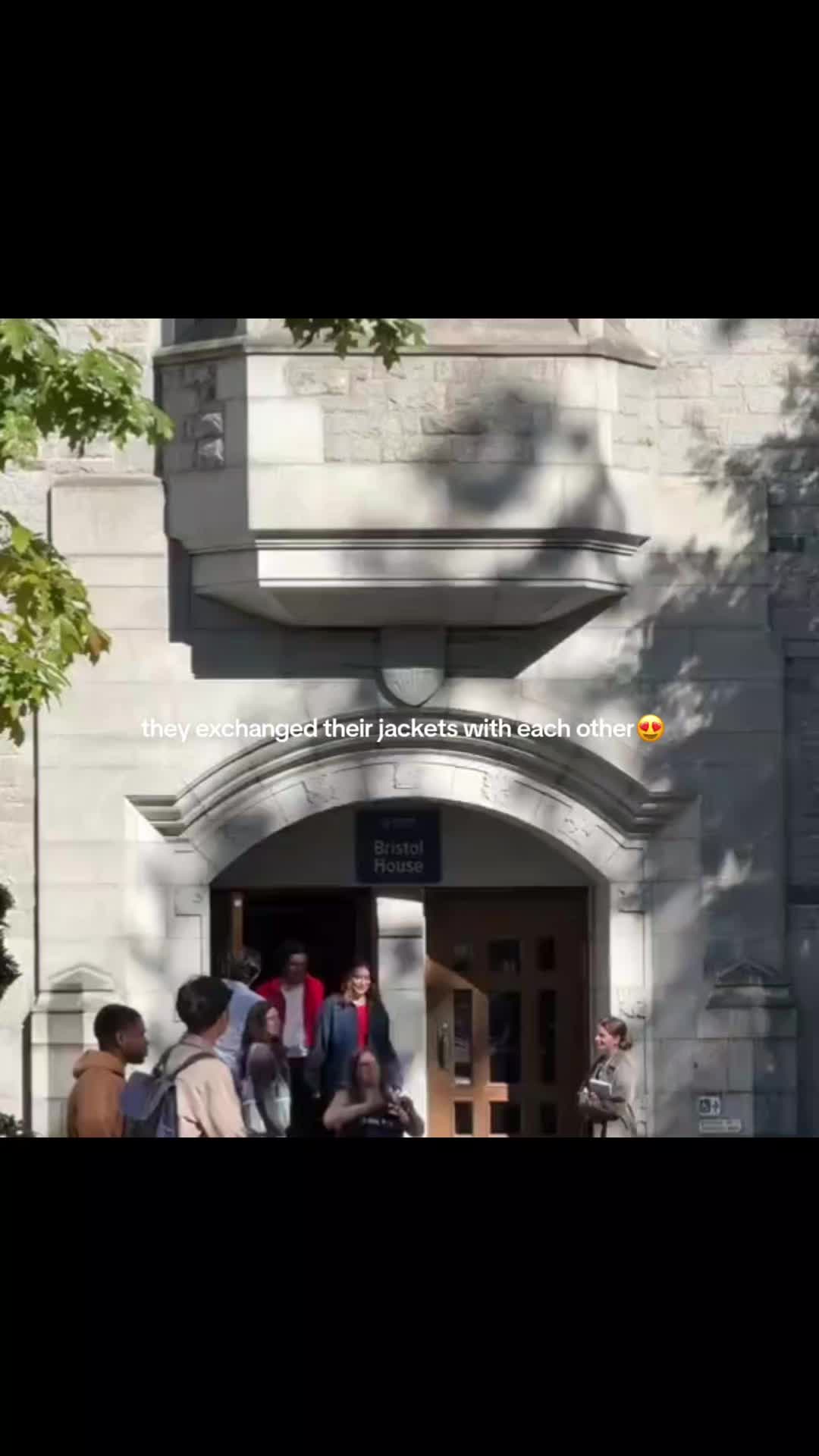 @vv