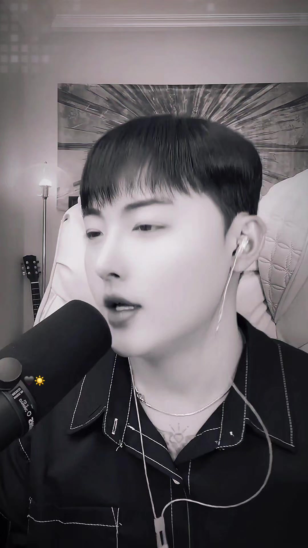 @🖤˚⋆선샤인⋆˚☀️