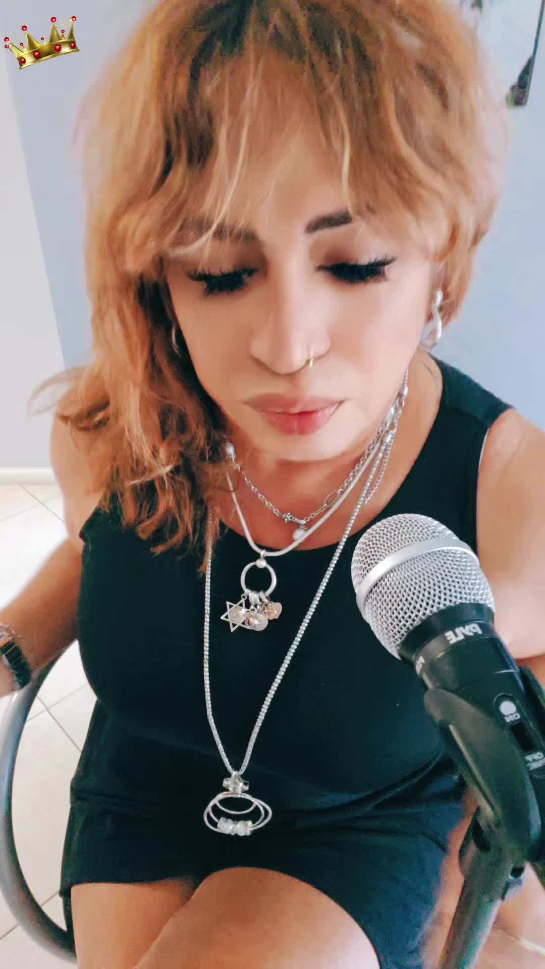 @Queen