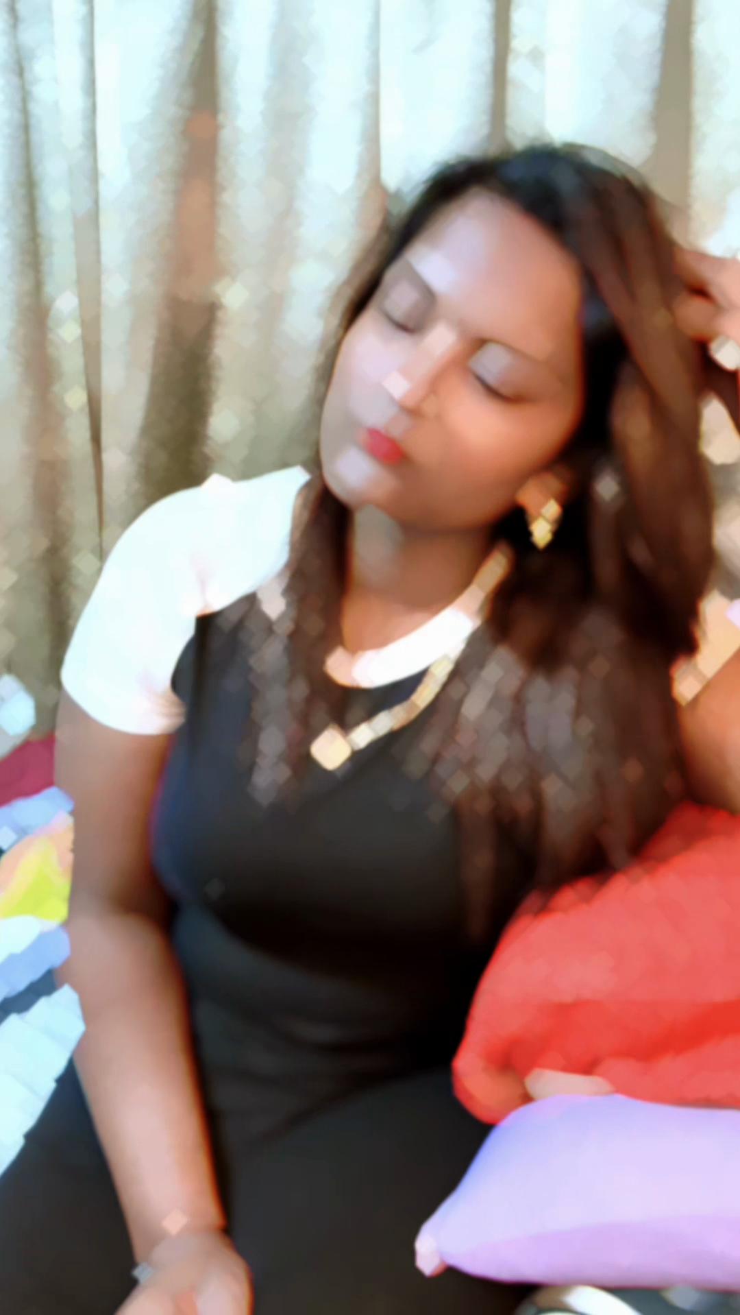@Malini🖤💚✨🌻