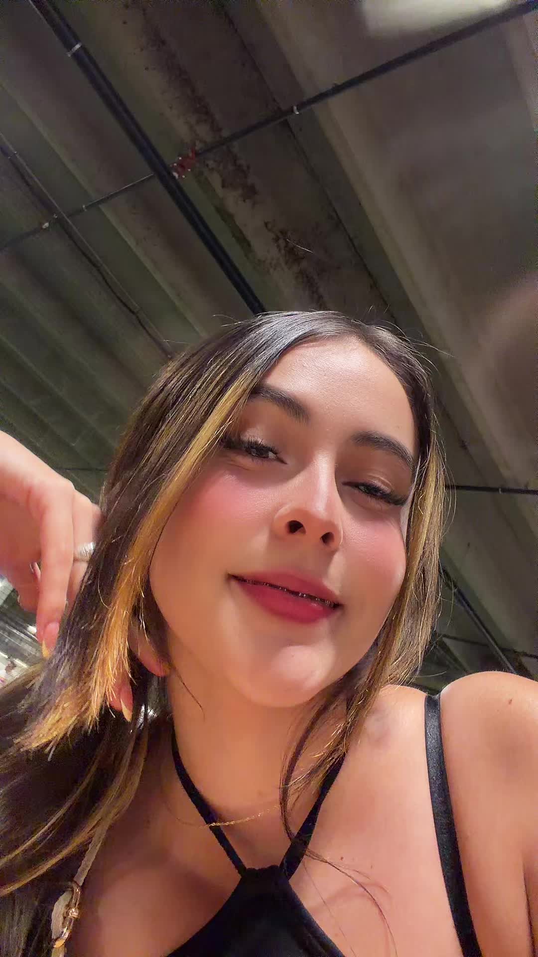 @💕Ąɓƴ🎀