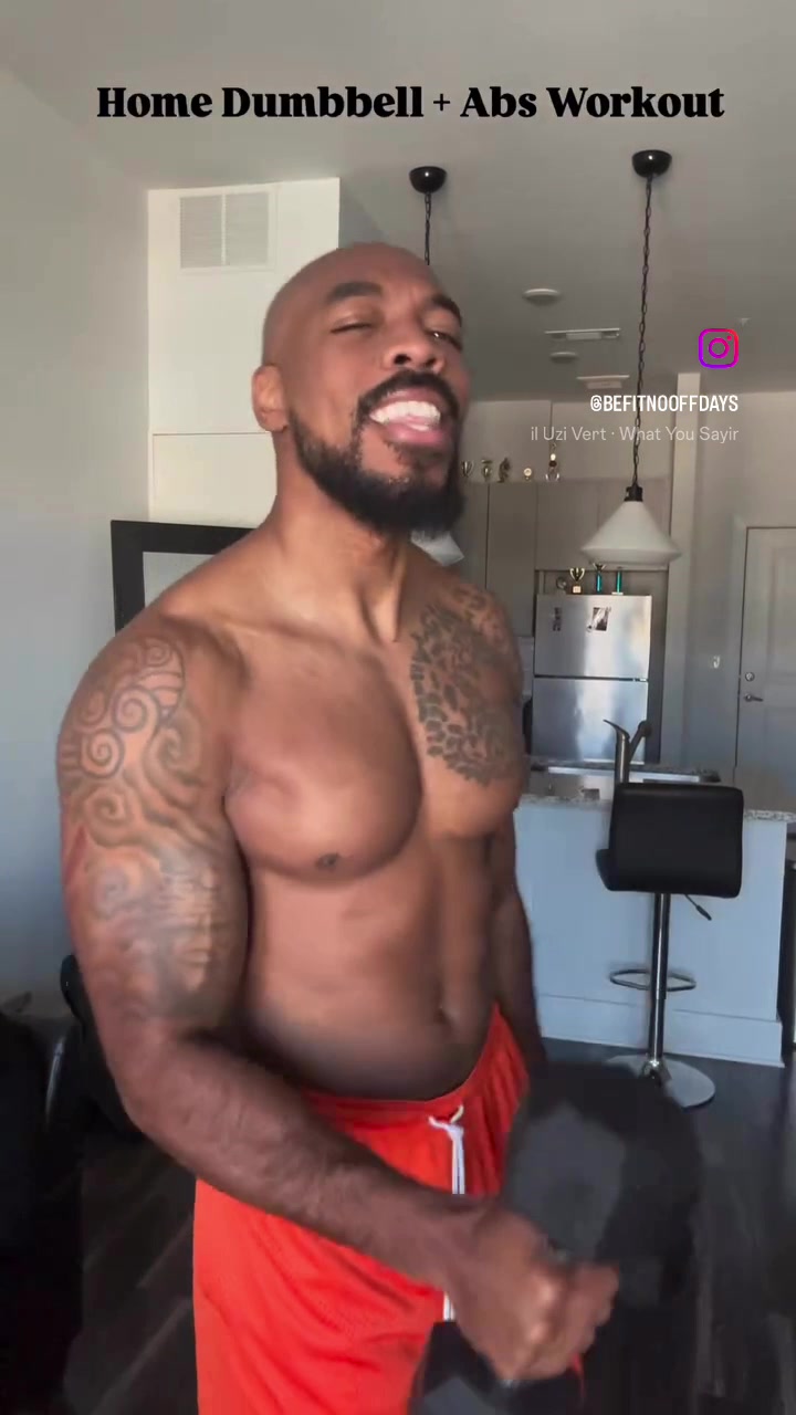 @taronecowan