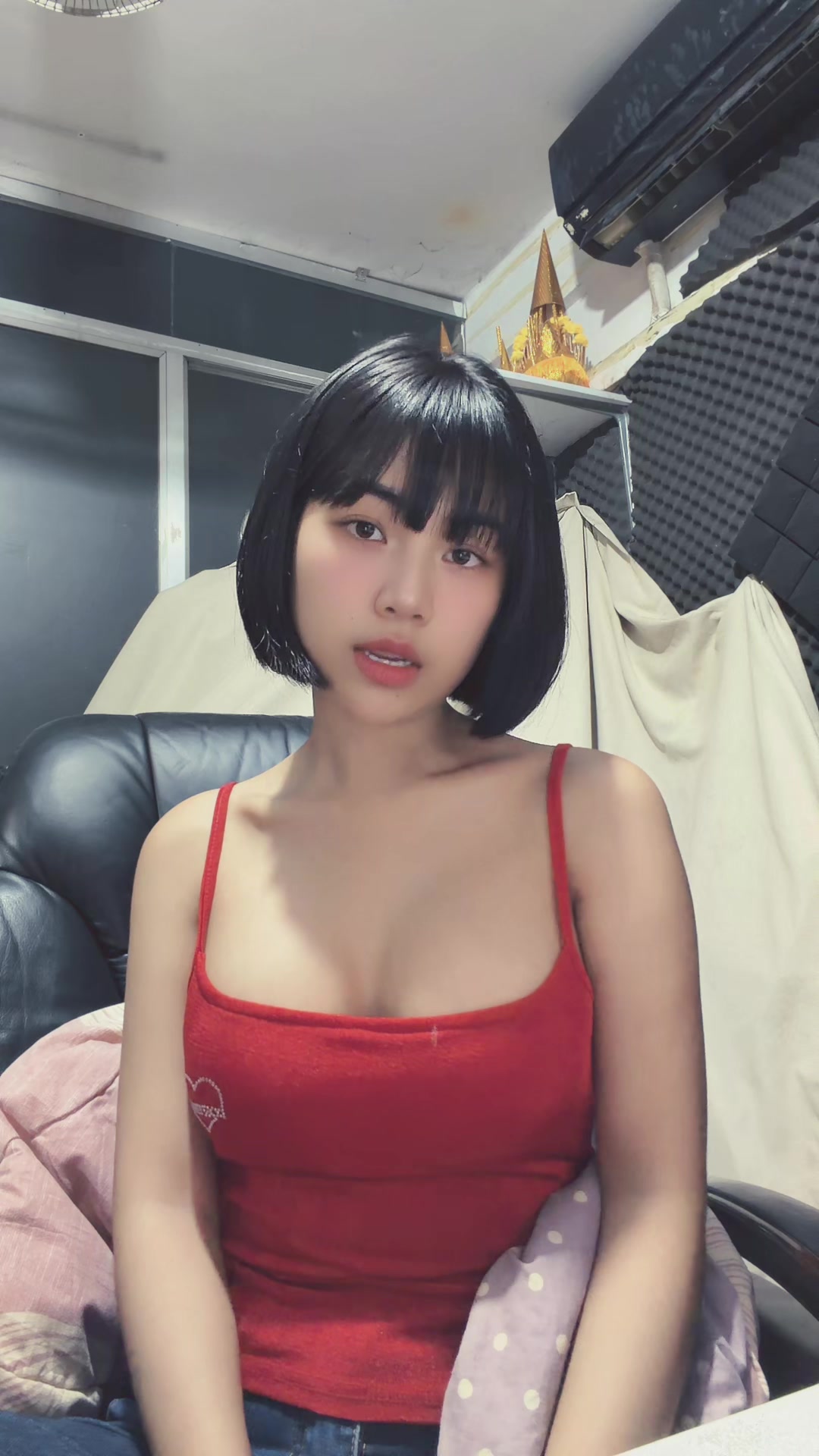 @Della
