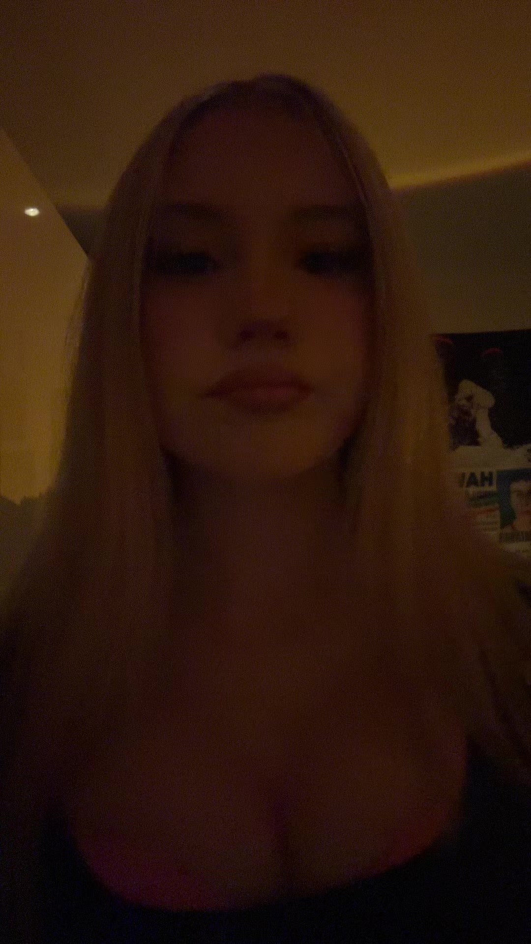 @🧞