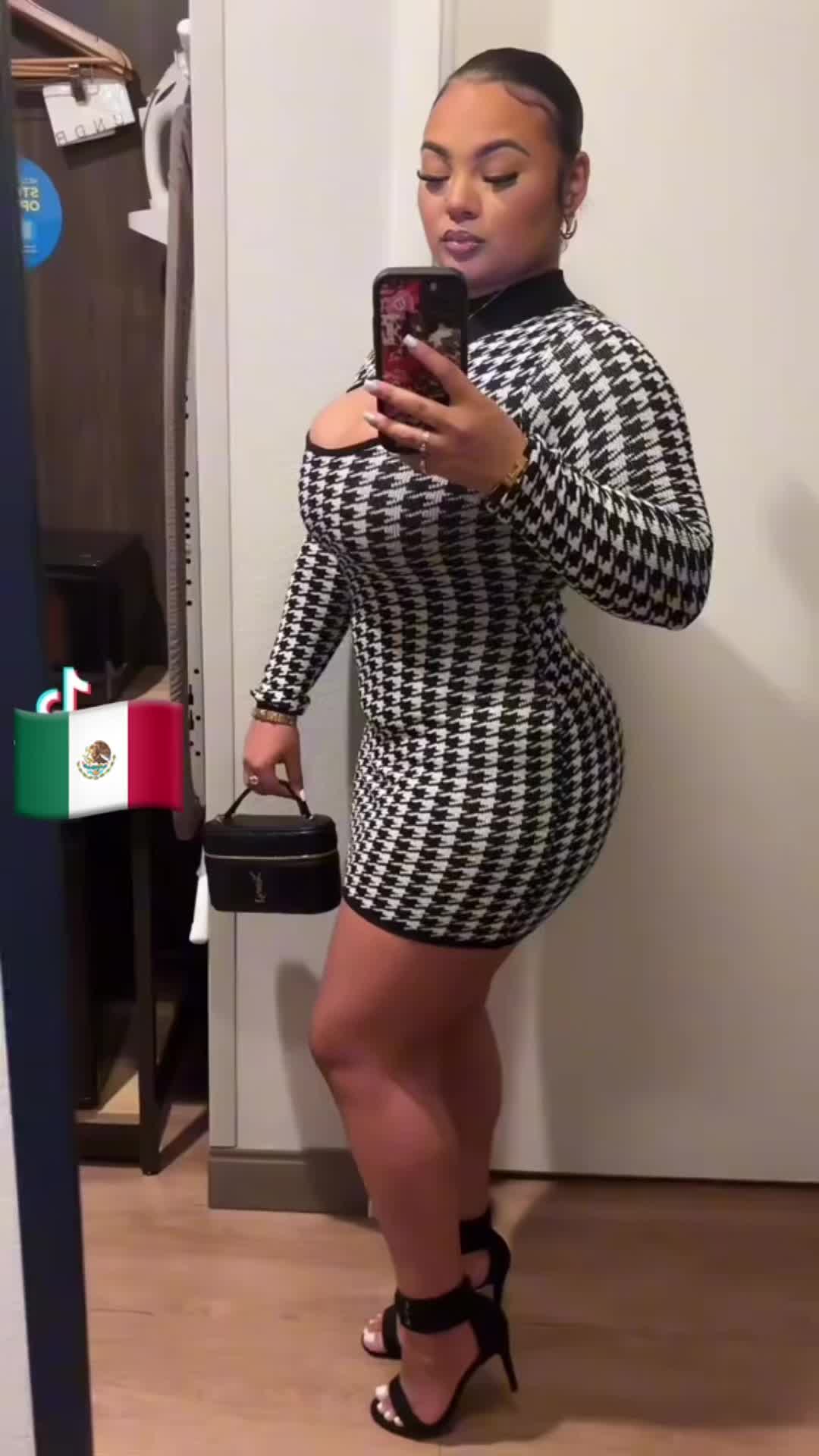 @Sexyinn7694