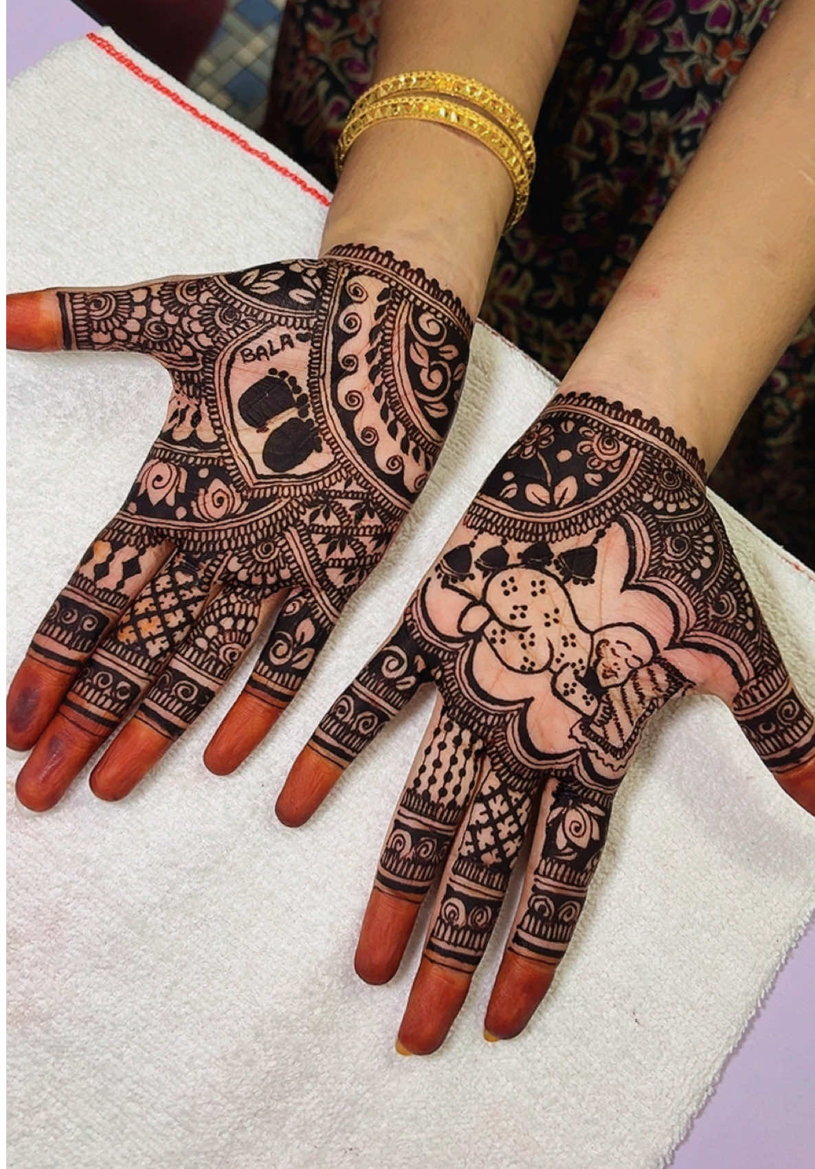 @SELVI KUANTAN HENNA