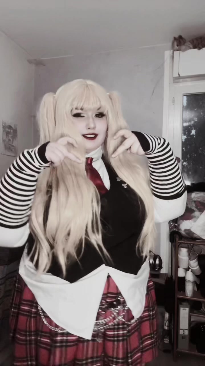 @Flambi_Cosplay