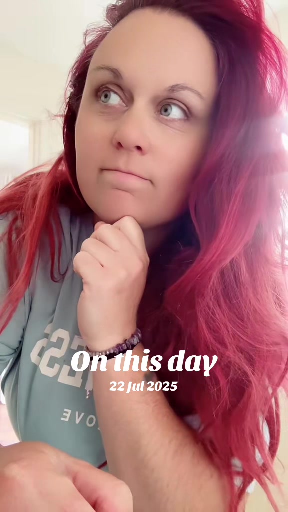 @SarahjustSarah_backup
