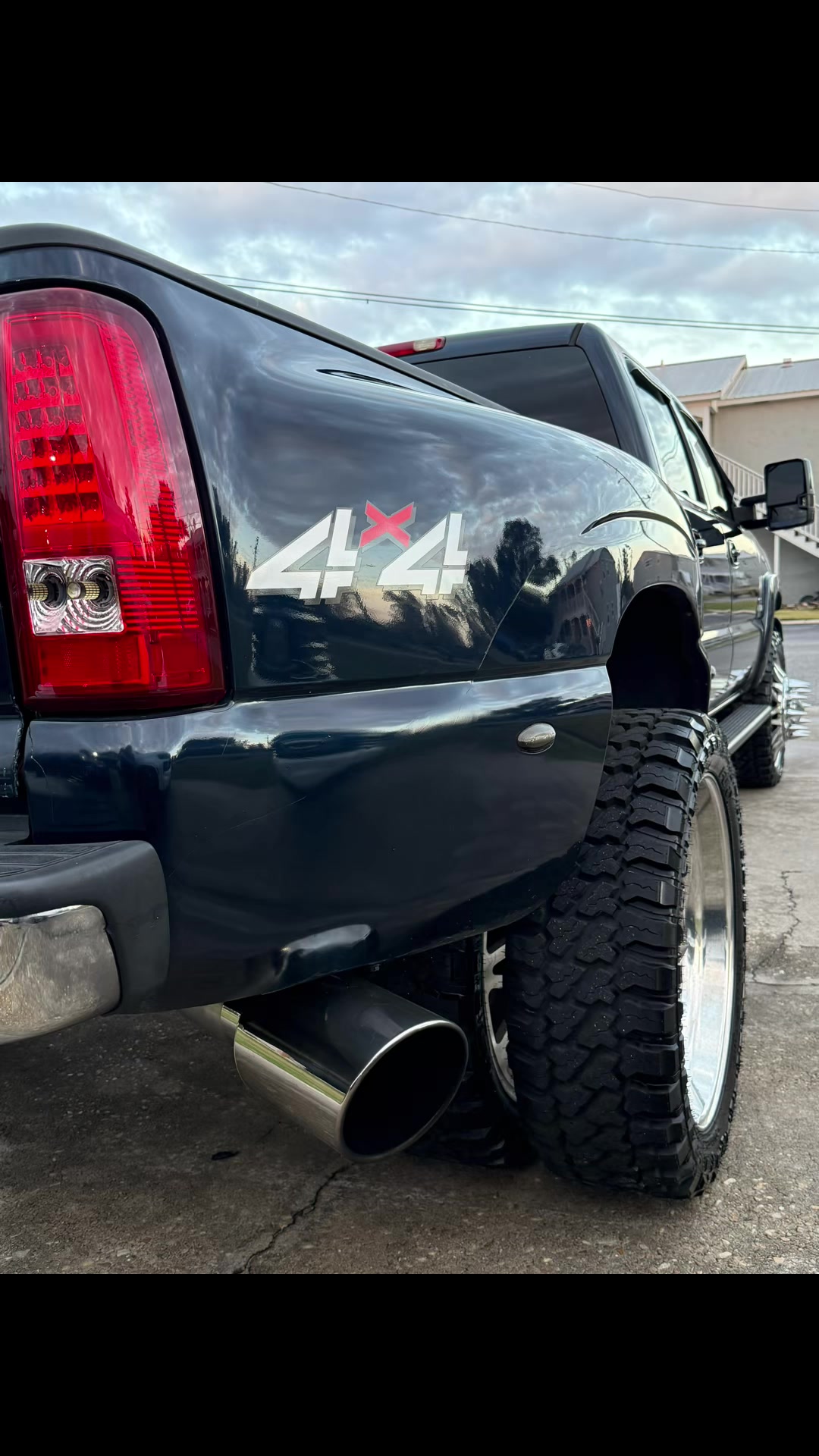 @1wide_1ton