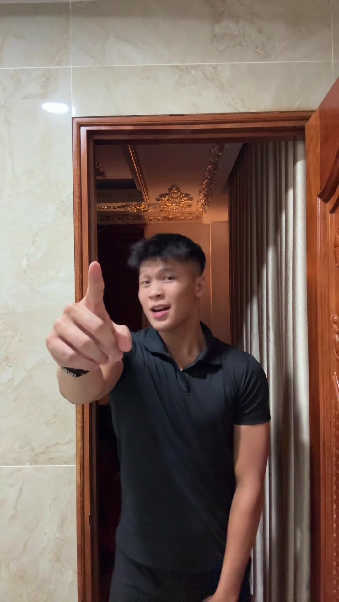 @Ho&agrave;ng Tử Đ&aacute;