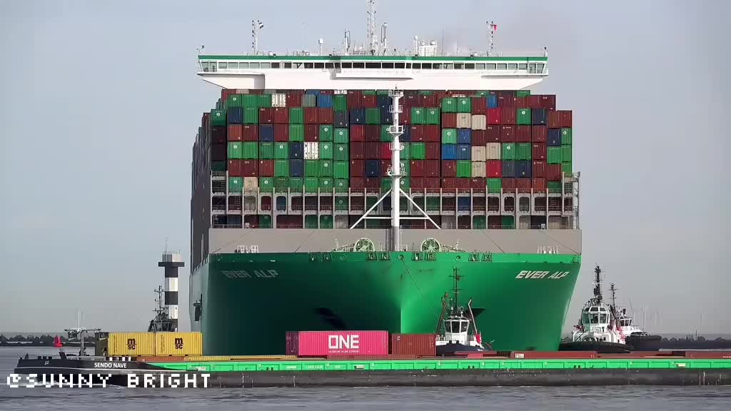 @sᴜɴɴʏ ʙʀɪɢʜᴛ☀️⚓️🚢🌊