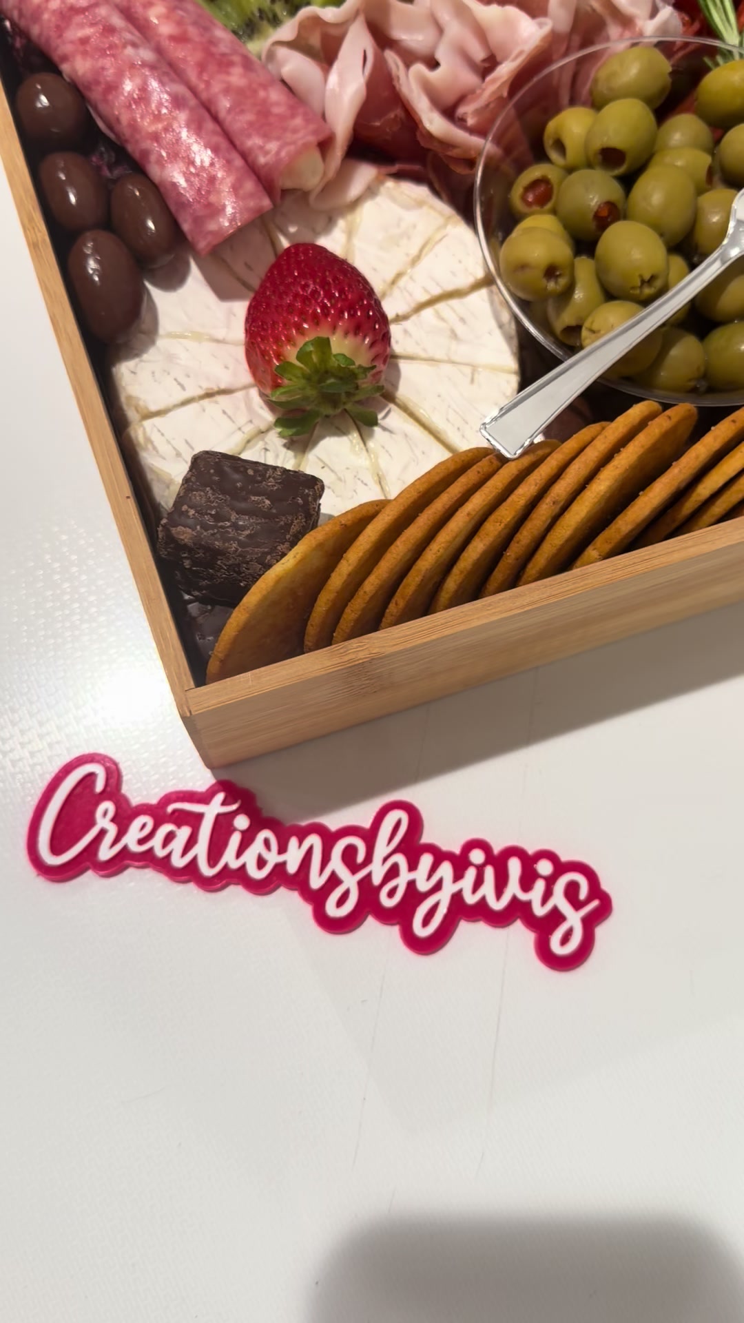 @Creations by Ivis