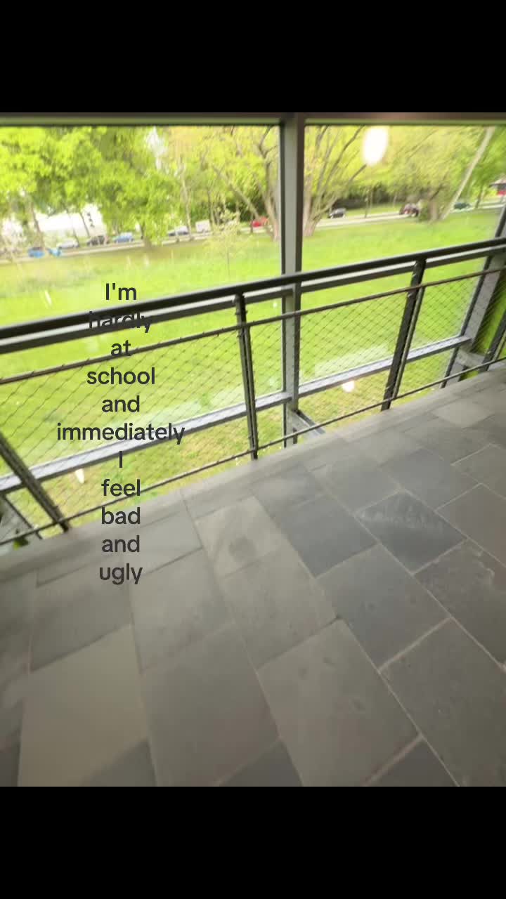 @km.sx