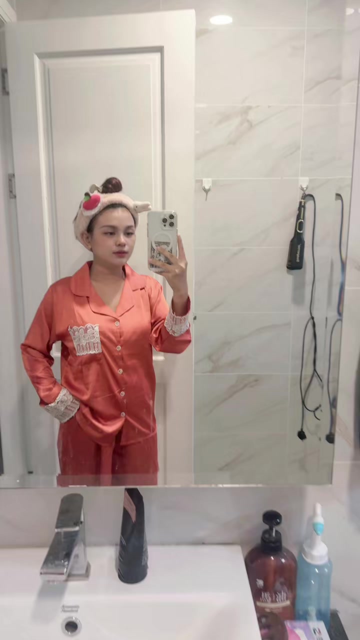@丽莎 在金边🥲🙂
