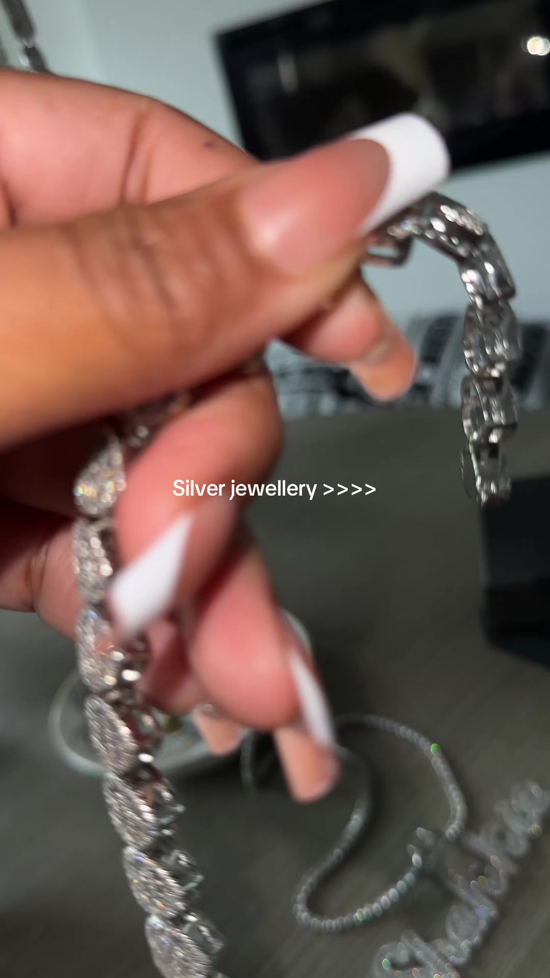 @Love.nuvo