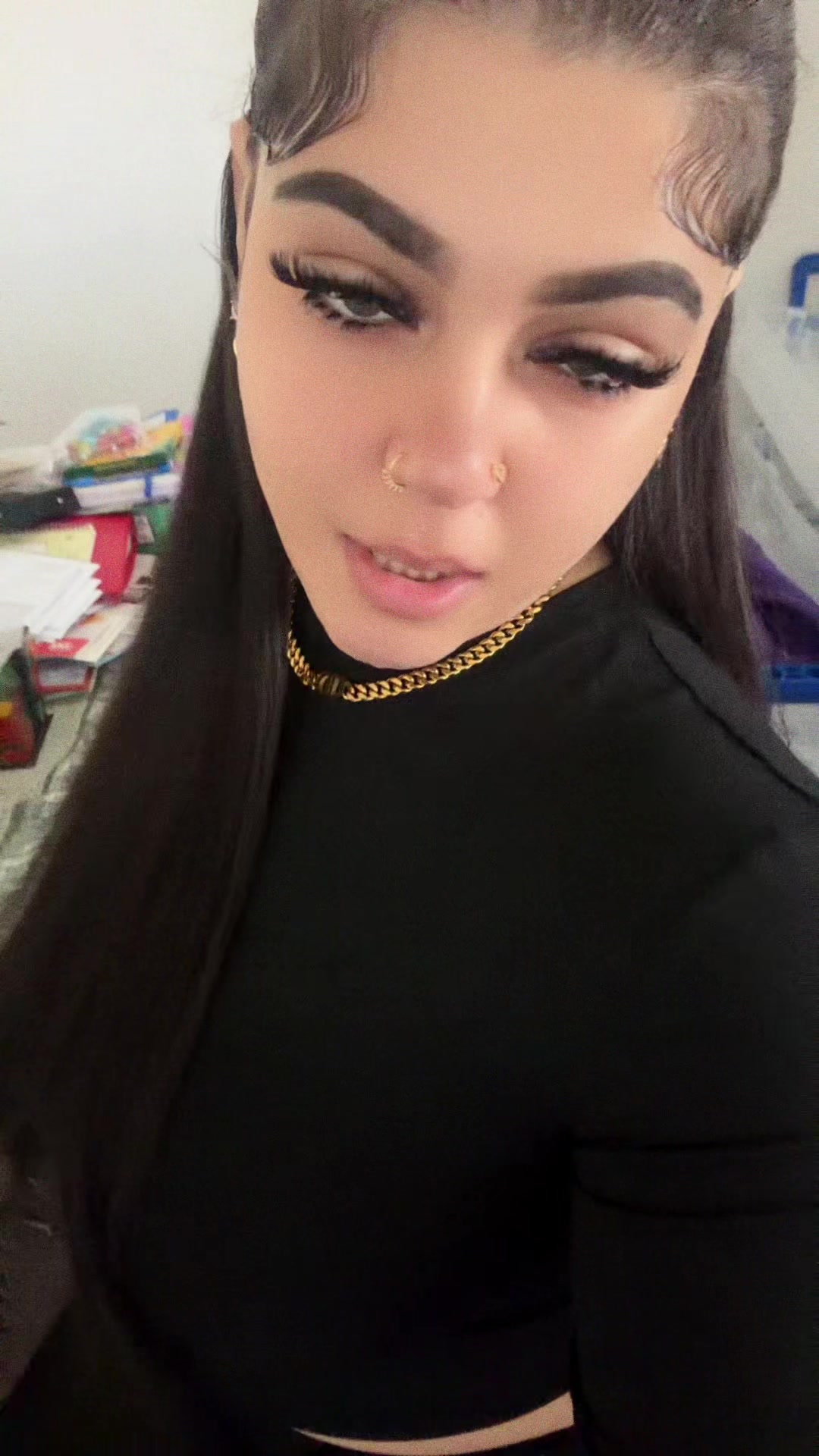 @Adri💎
