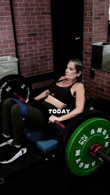 @ksadler296 Fit over 60 💪🥊🔥