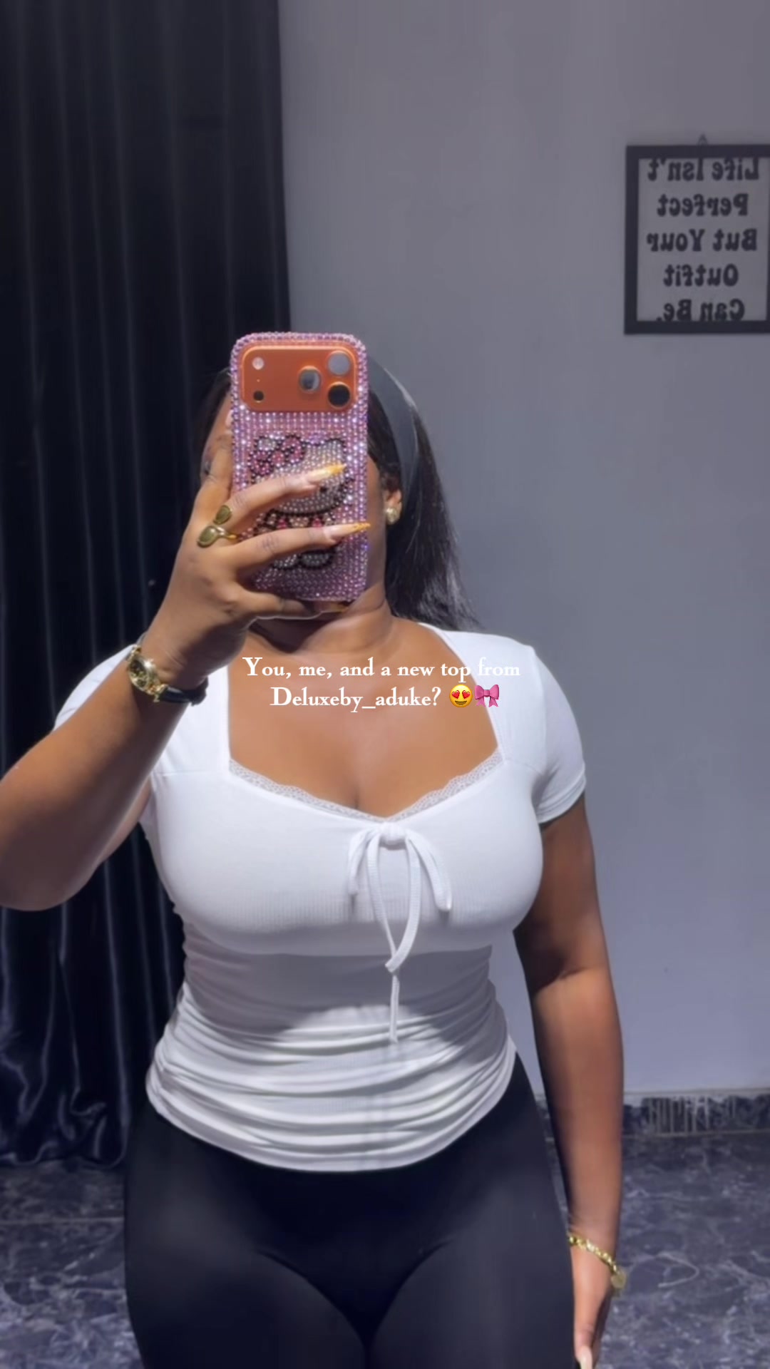 @Deluxebyaduke (CLOTHING STORE)