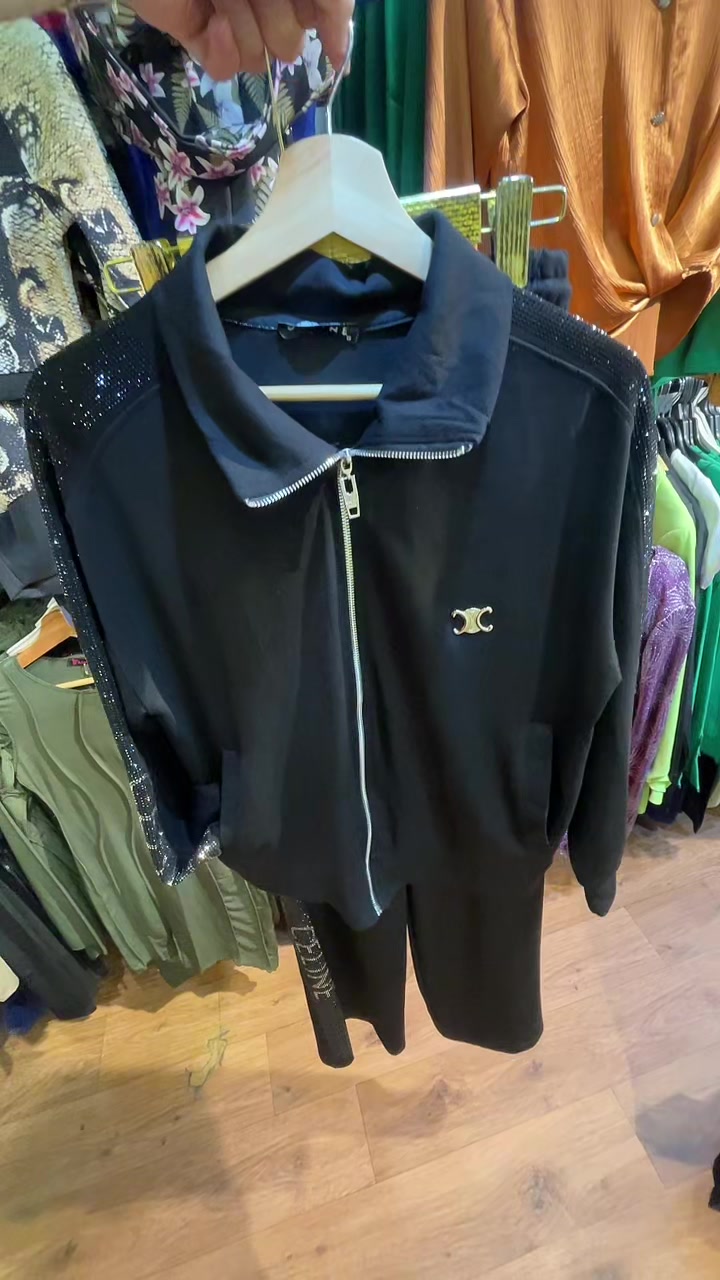 @twenty_two_seven مخيم شعفاط🛍️