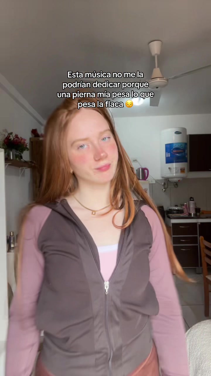 @Tayná