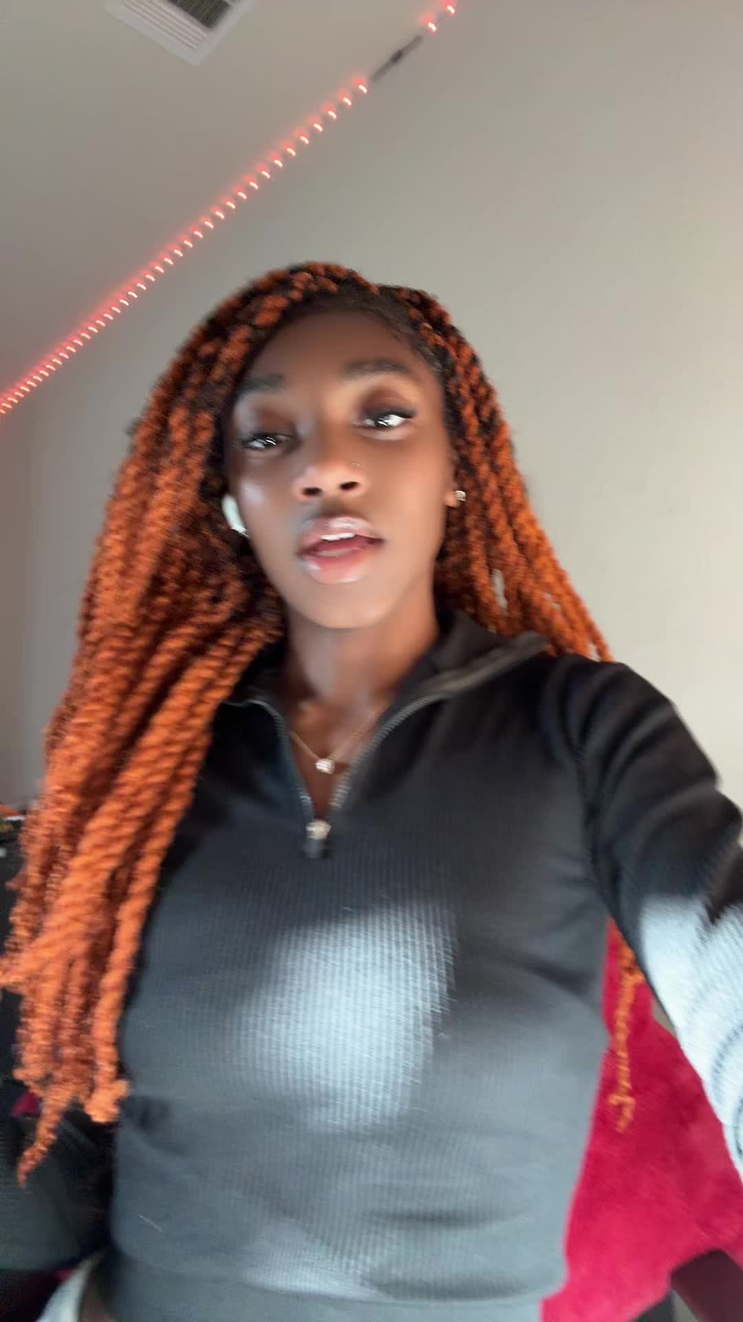@lil_yani_17