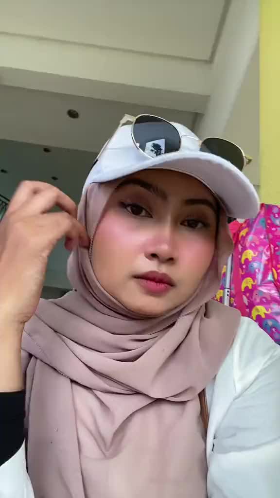@bukanFatin