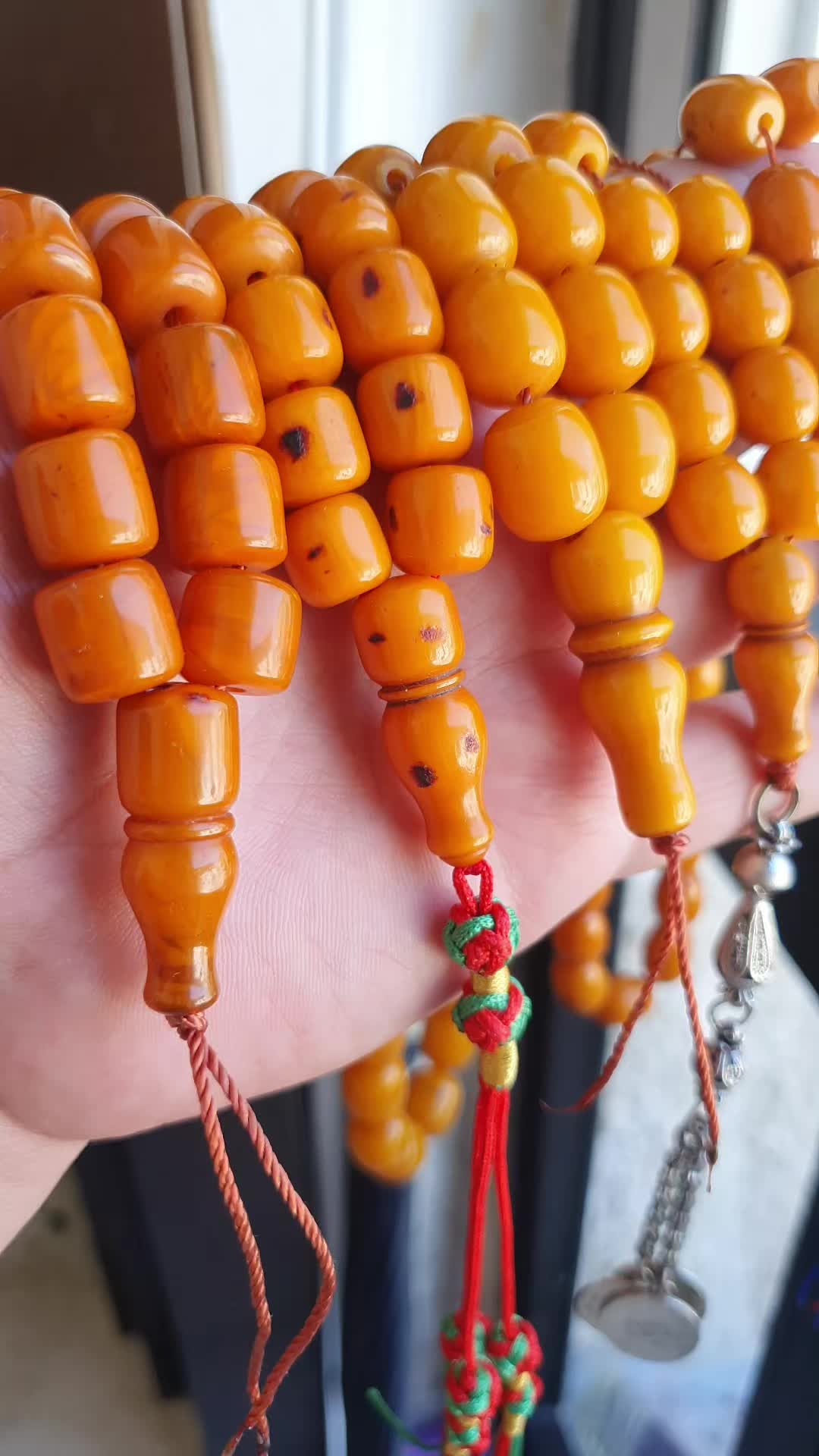 @إيطاليا للفضيات والسبح