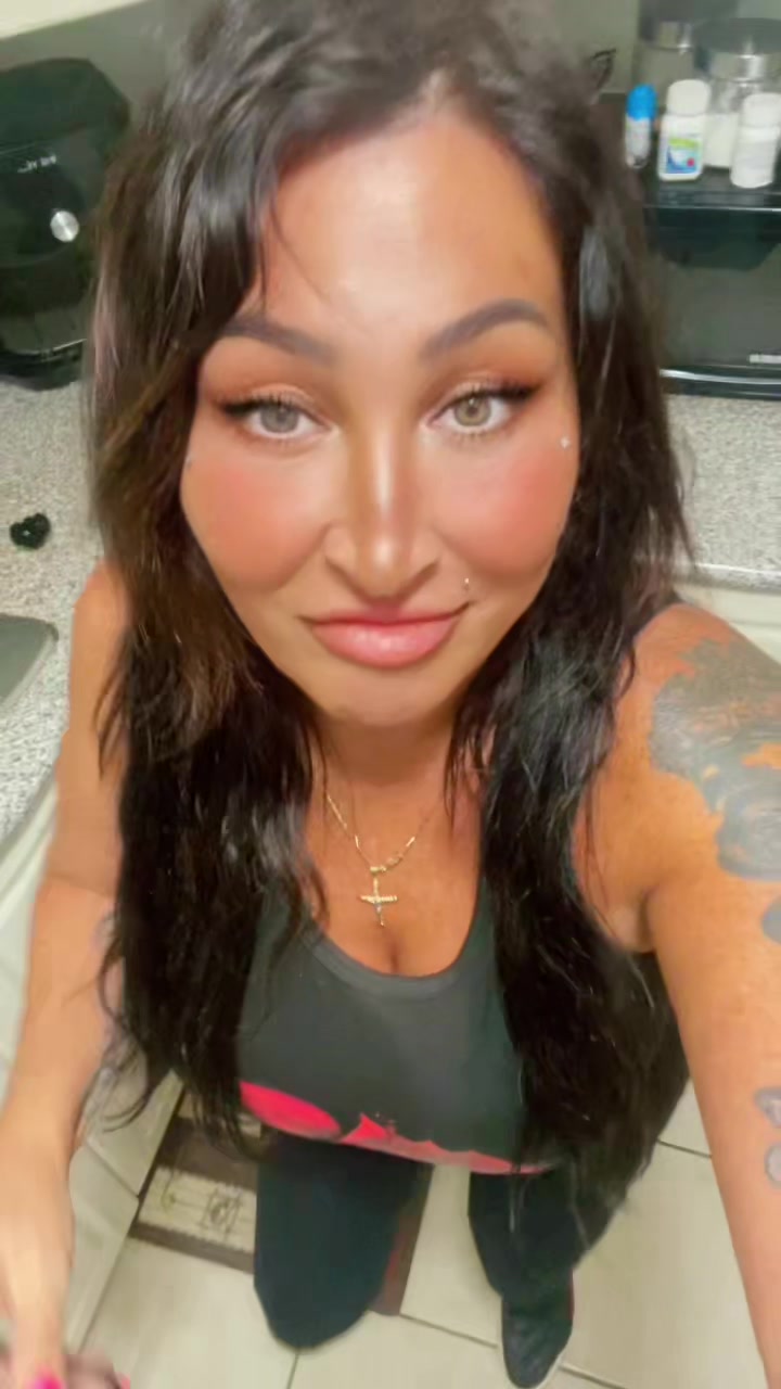 @Italiangirl🇮🇹native🇨🇦🇨🇦