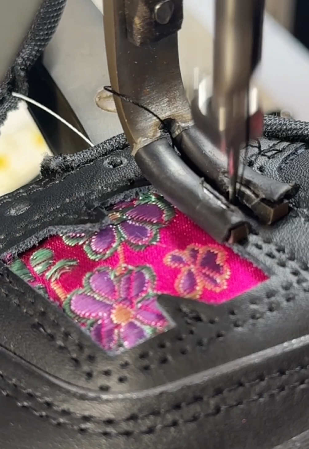 @With An H Shoe Customization