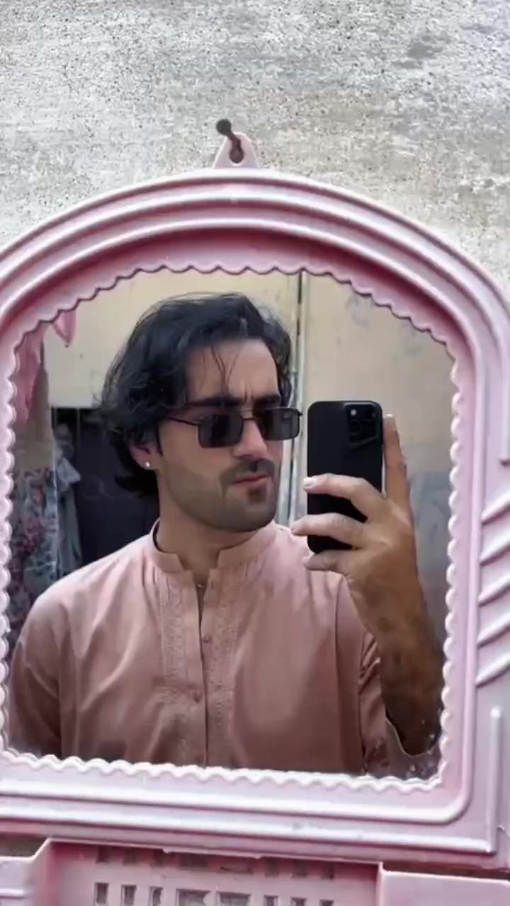 @TAIMOOR NIAZI