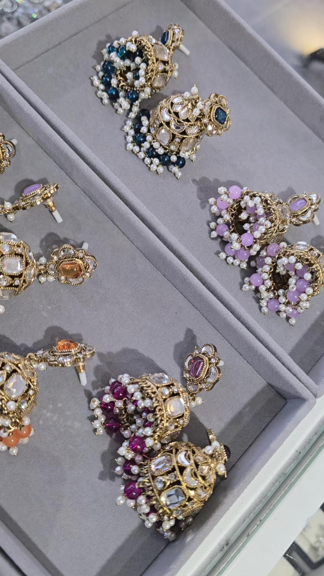 @Aizahs Collection