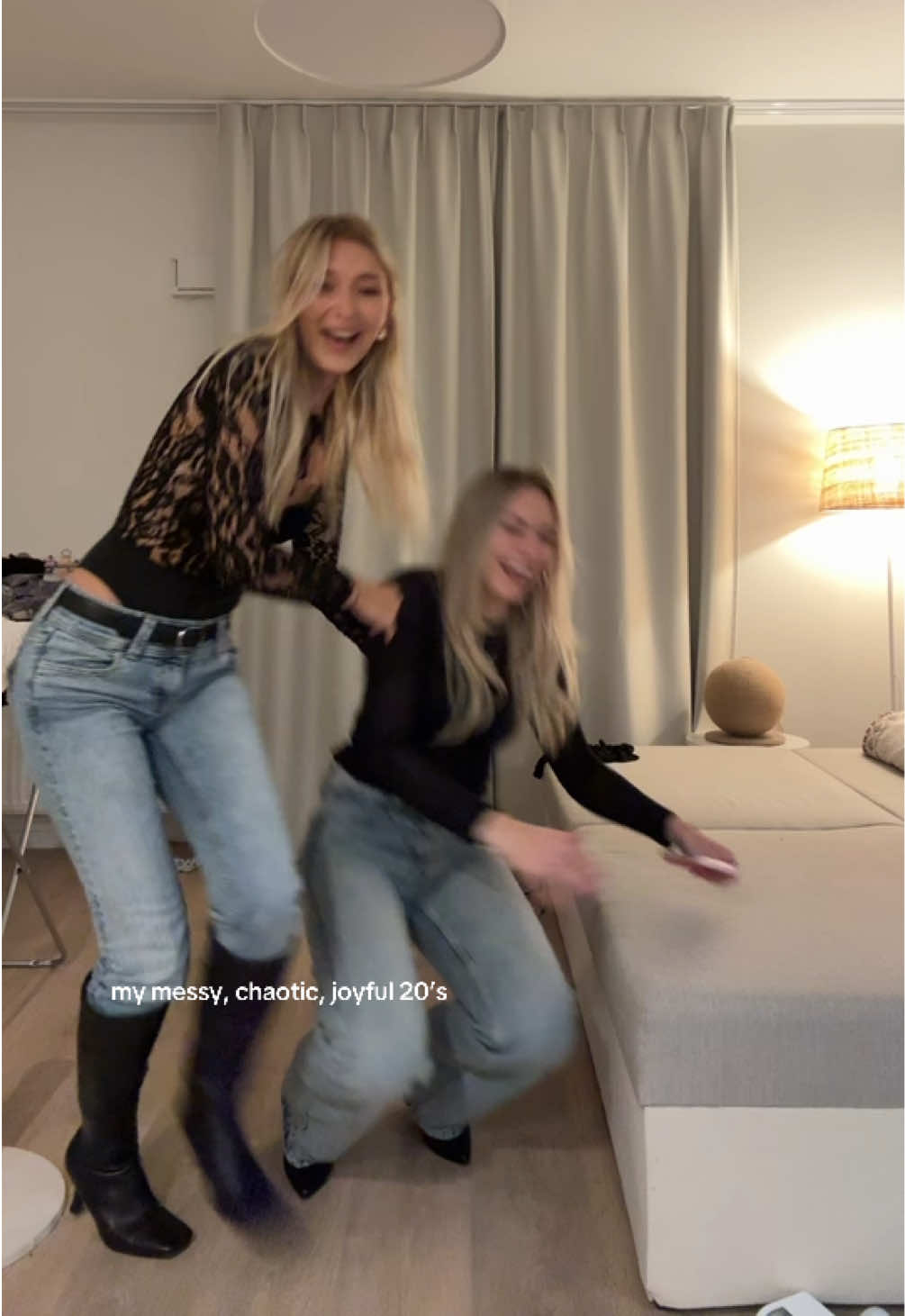 @Julss