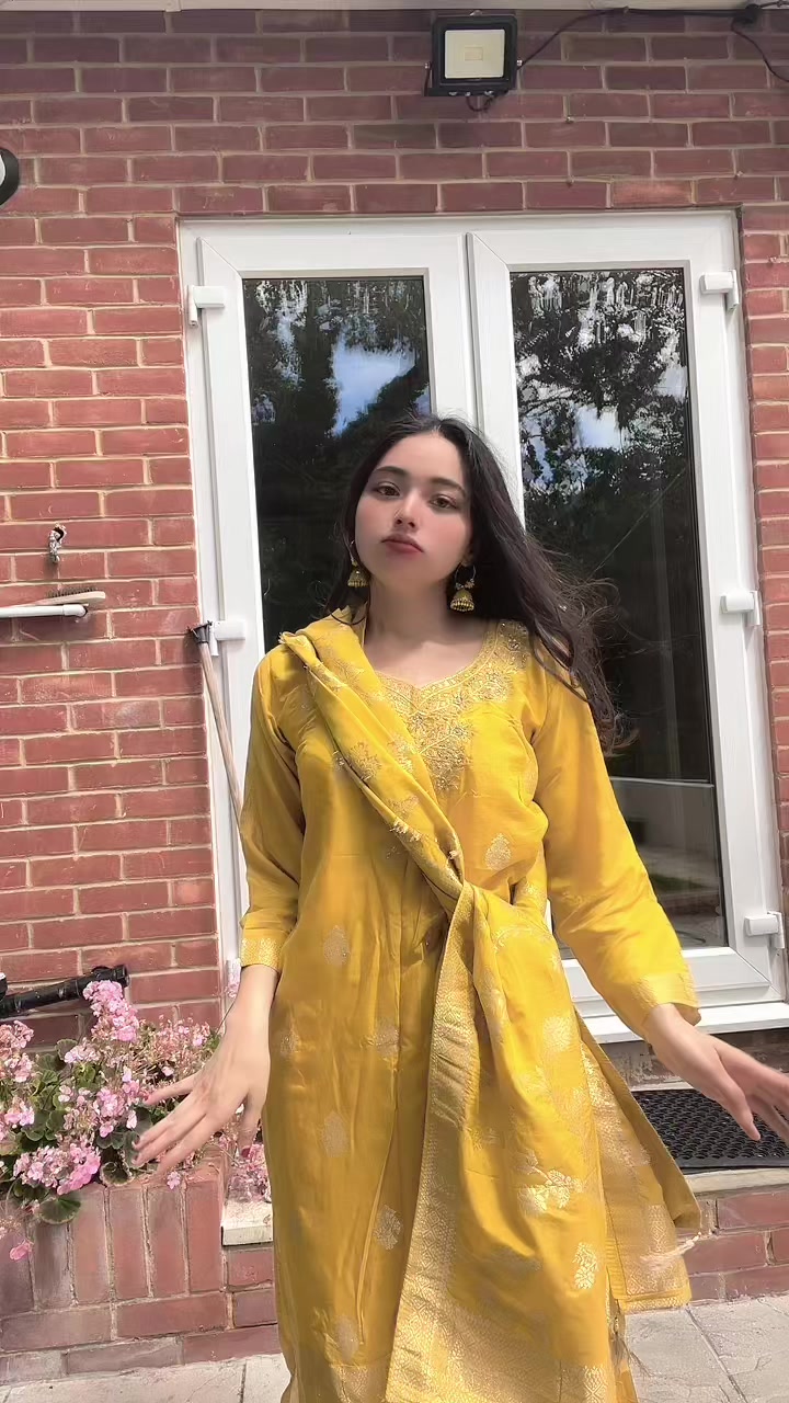 @Monika Acharya 🇳🇵🇬🇧
