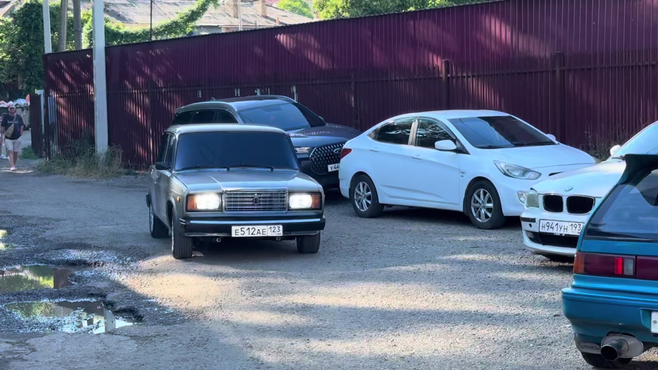 @🚗