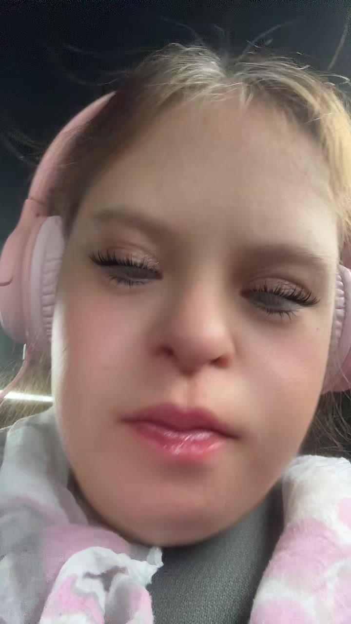 @nicolekeller92