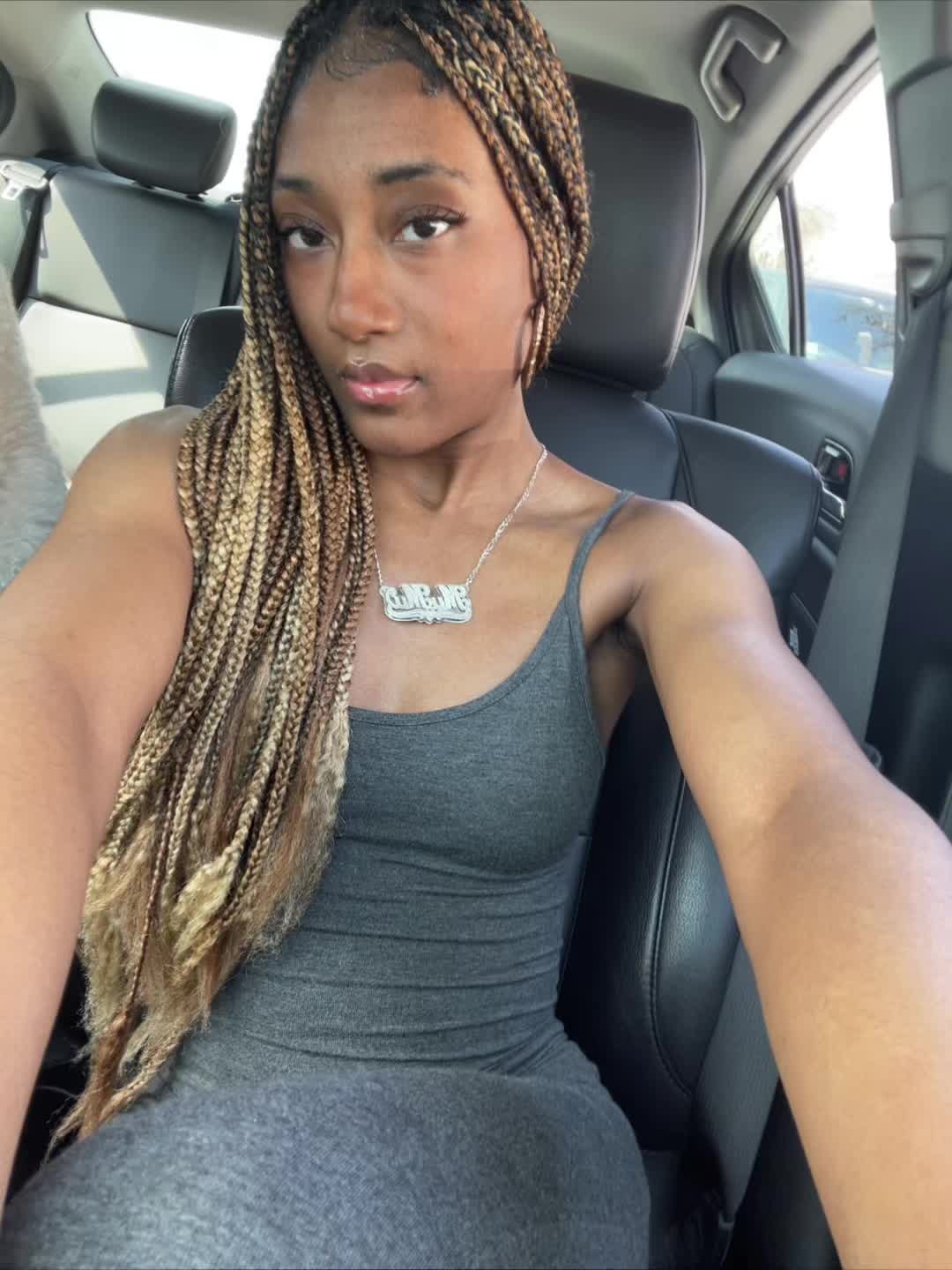 @Janai🌟