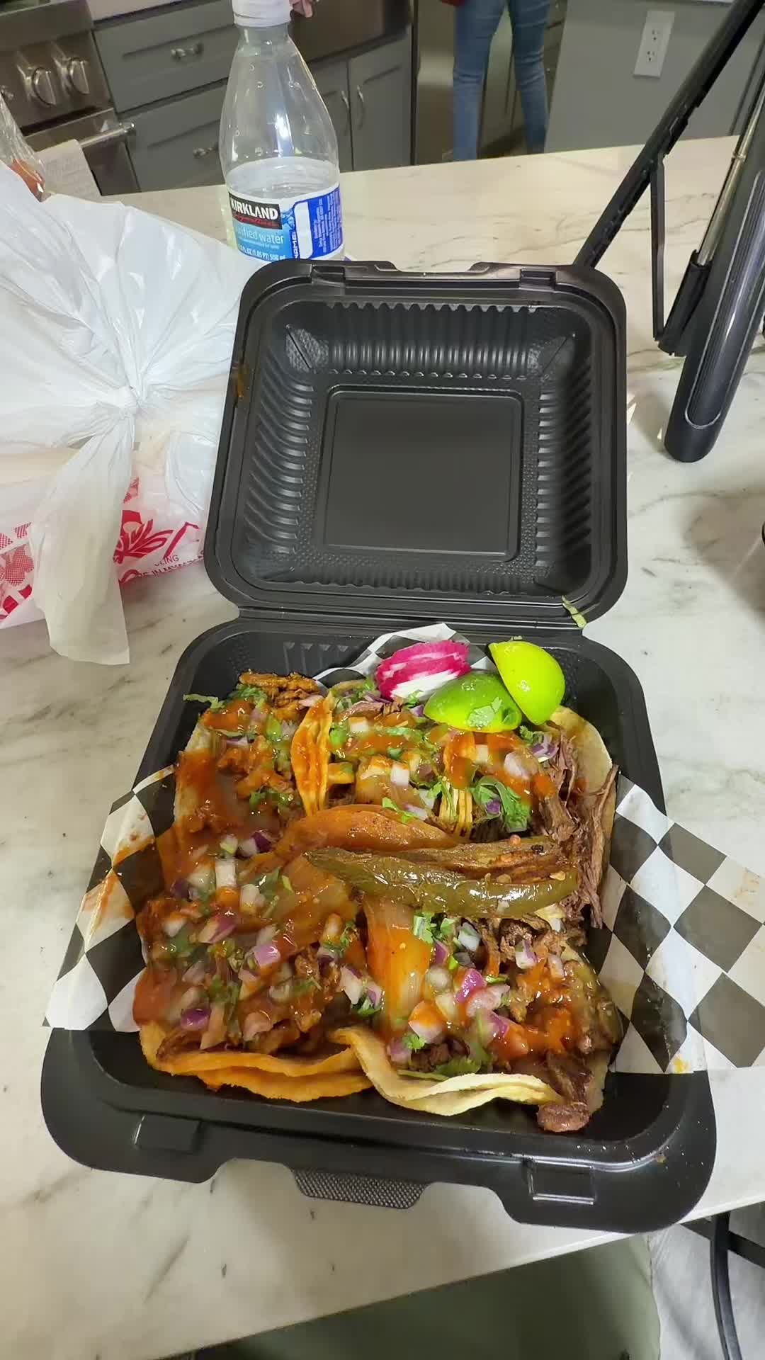 @Elcompachekoylaflaca