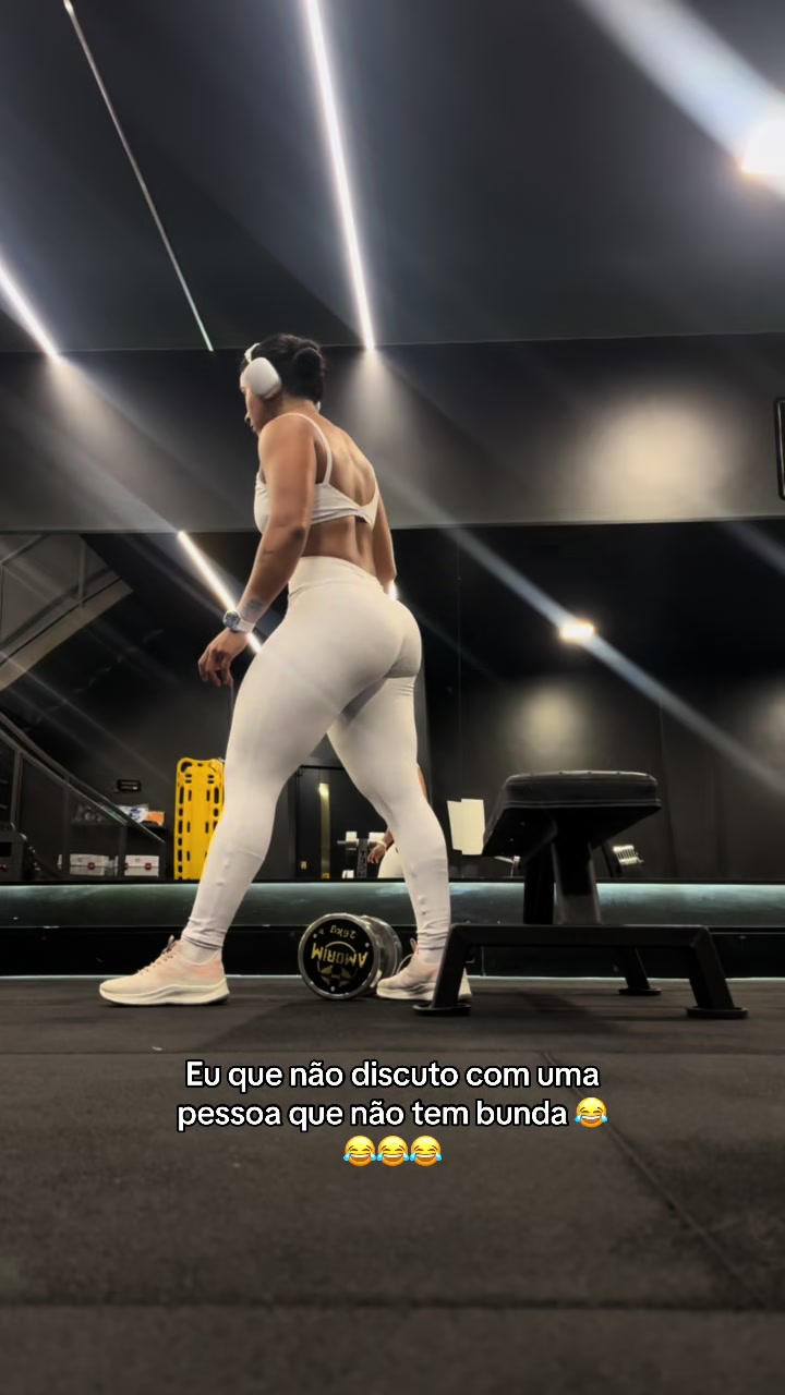 @Débora Castro