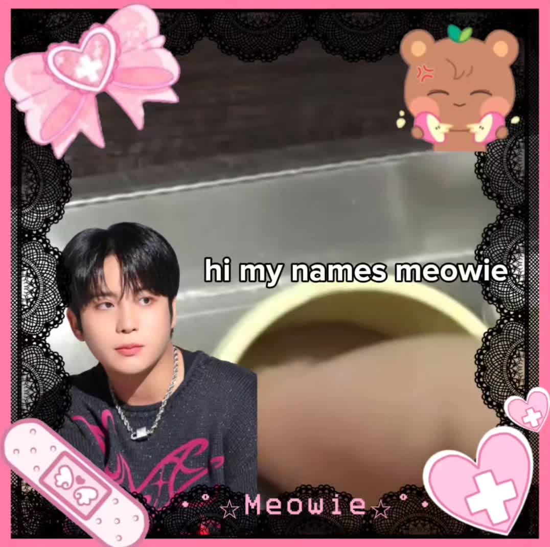 @•°☆Meowie☆°•