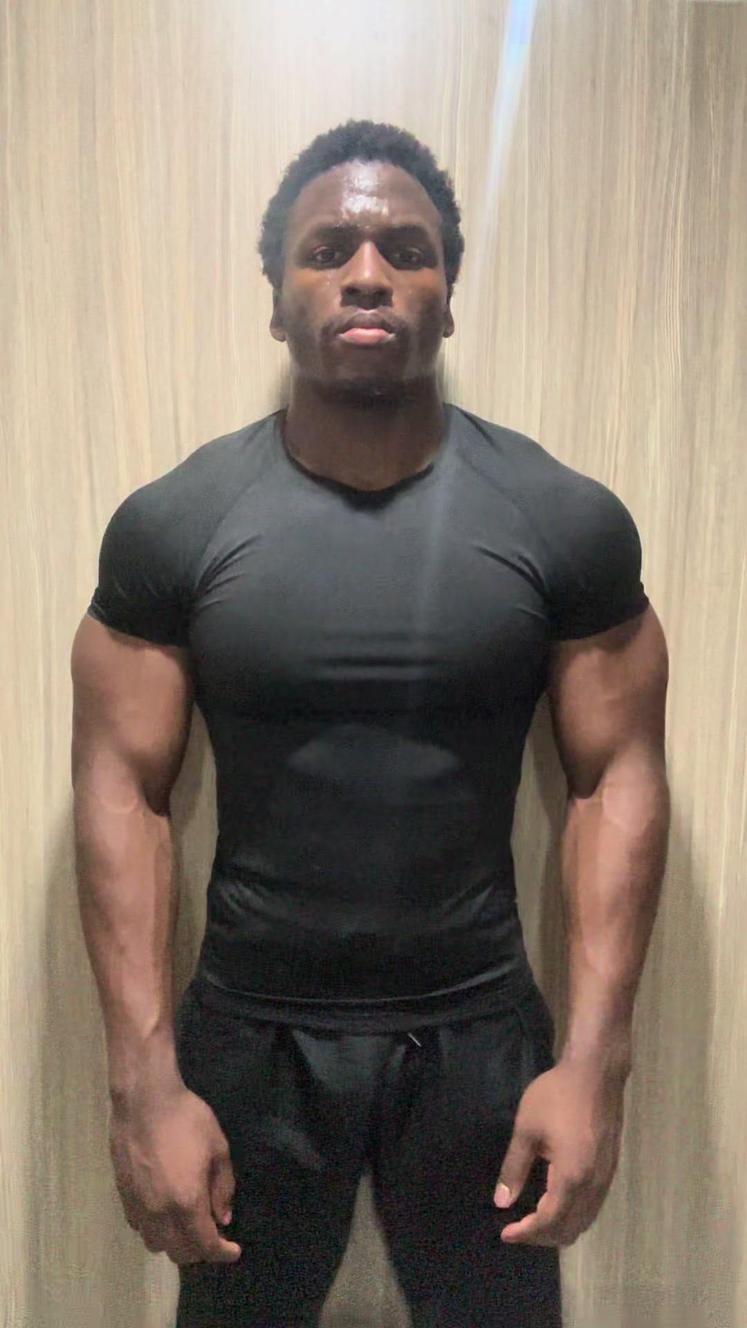@Muscleboii