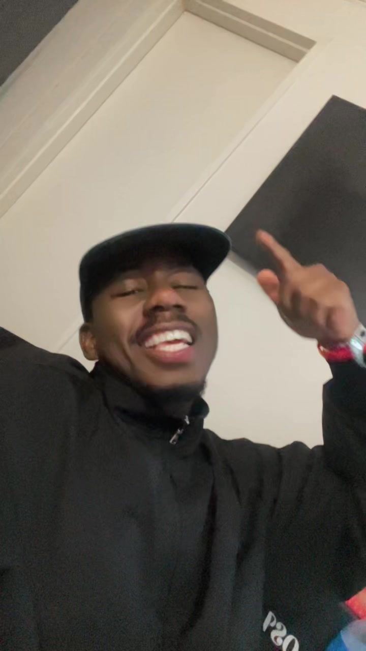 @Phelelanijali