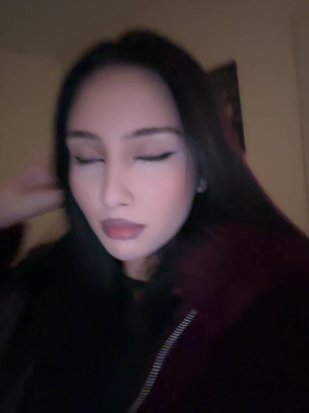 @натутя