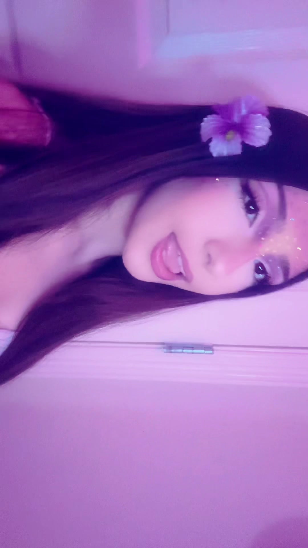 @️