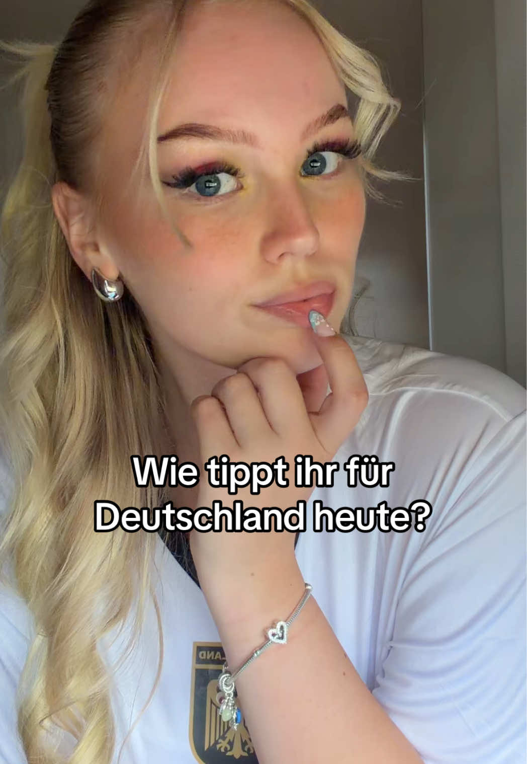 @charis