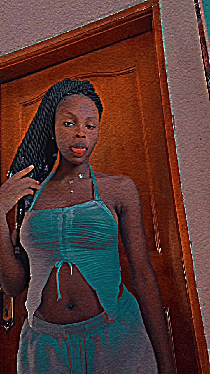 @Shani kayz 🦋🦋