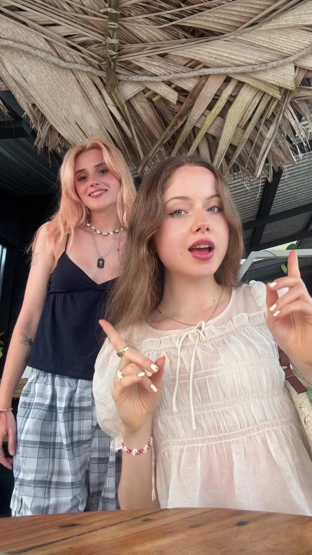 @anni