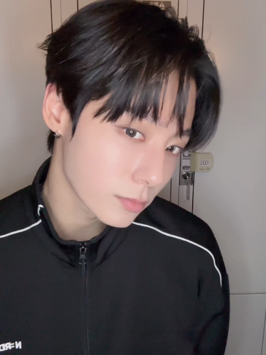 @ONEUS_Official
