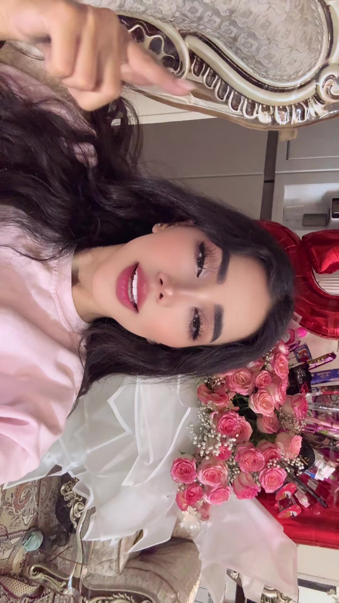 @Melikafarahani