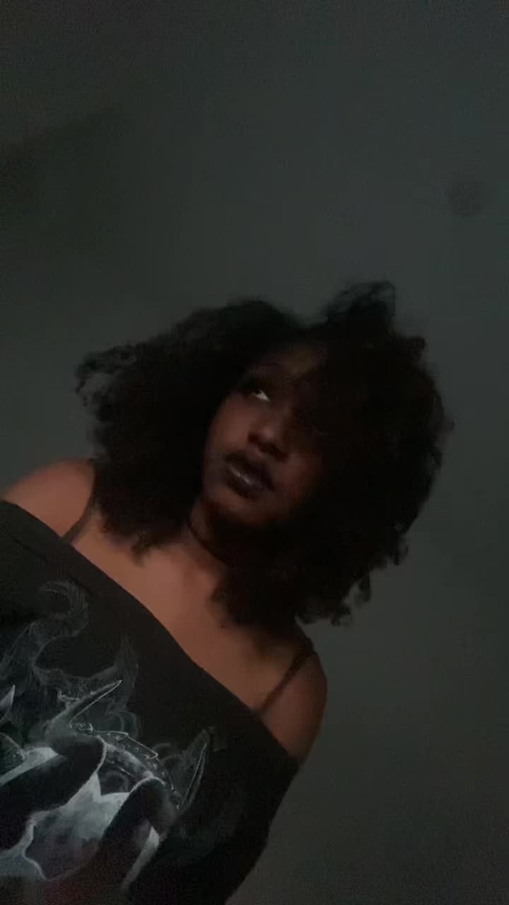 @Zaniya⛓️💥
